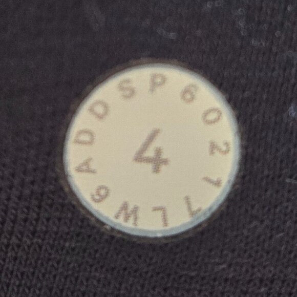 Lululemon Train Times Crop 17" - 4 Midnight Navy - Picture 6 of 7